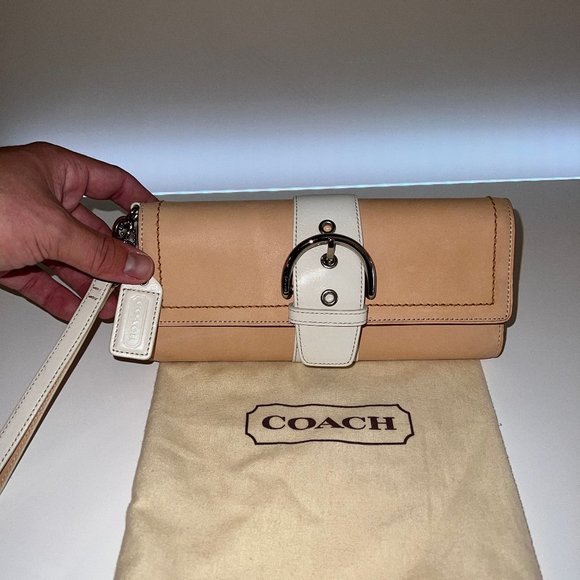 Coach Vac Clutch Wallet - Picture 1 of 4